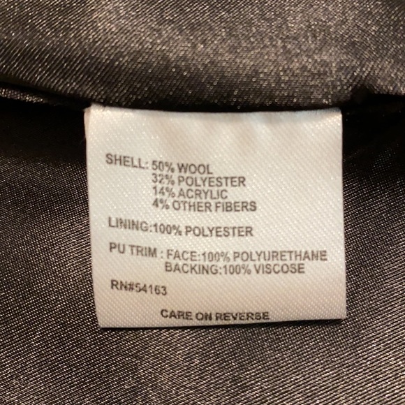 Calvin Klein Women’s Coat Size L/XL - Picture 6 of 11